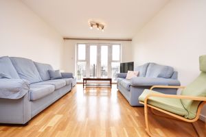 Living room- click for photo gallery